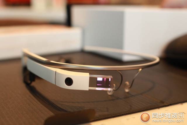 Google Glass 型到不需要朋友！