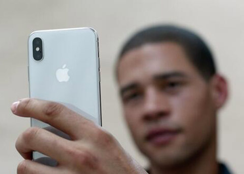 苹果：iPhone X电量低于10% 没法用Face ID