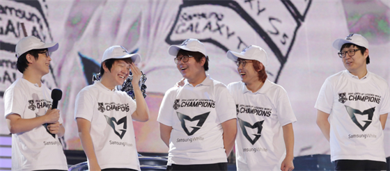 最具争议话题 史上最强战队SKT还是SSW?