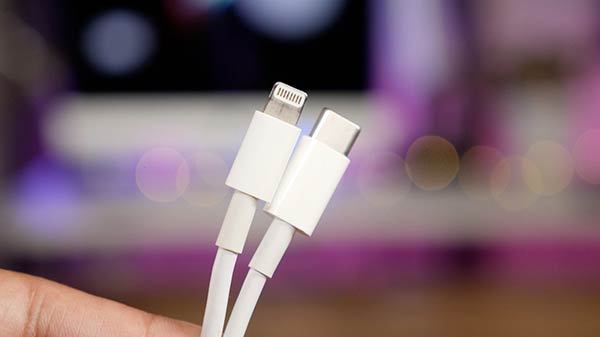 苹果授权的第三方USB-C转闪电线明年上市