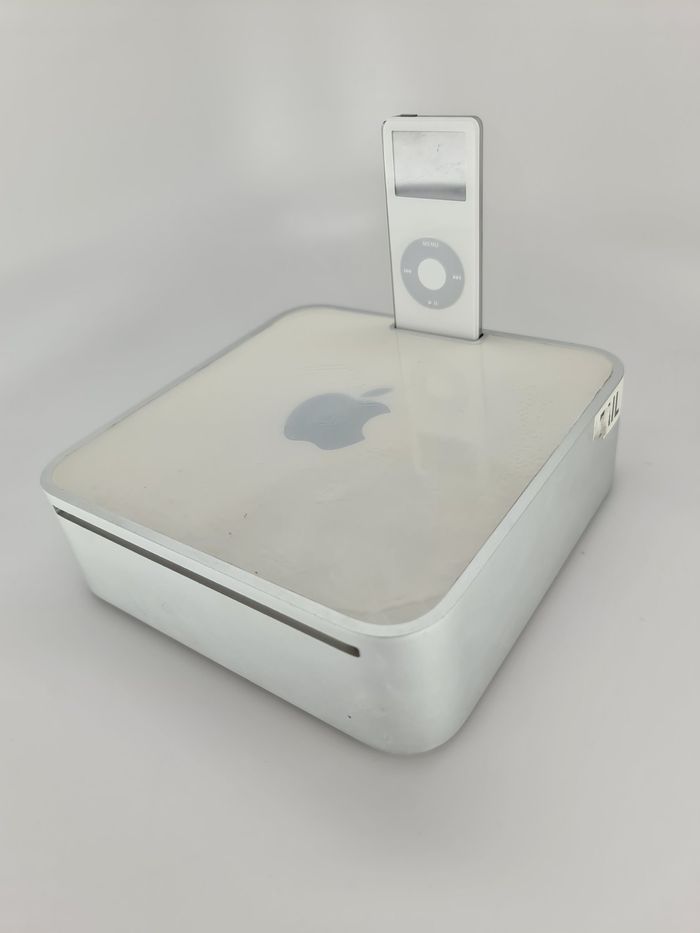 从未发布的初代Mac Mini原型机照片曝光