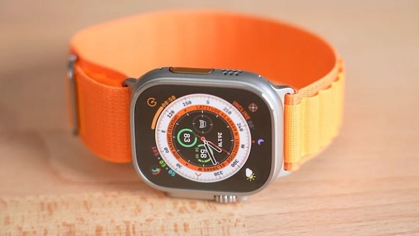 2.1 英寸屏幕的新款 Apple Watch Ultra 或于 2024 年发布